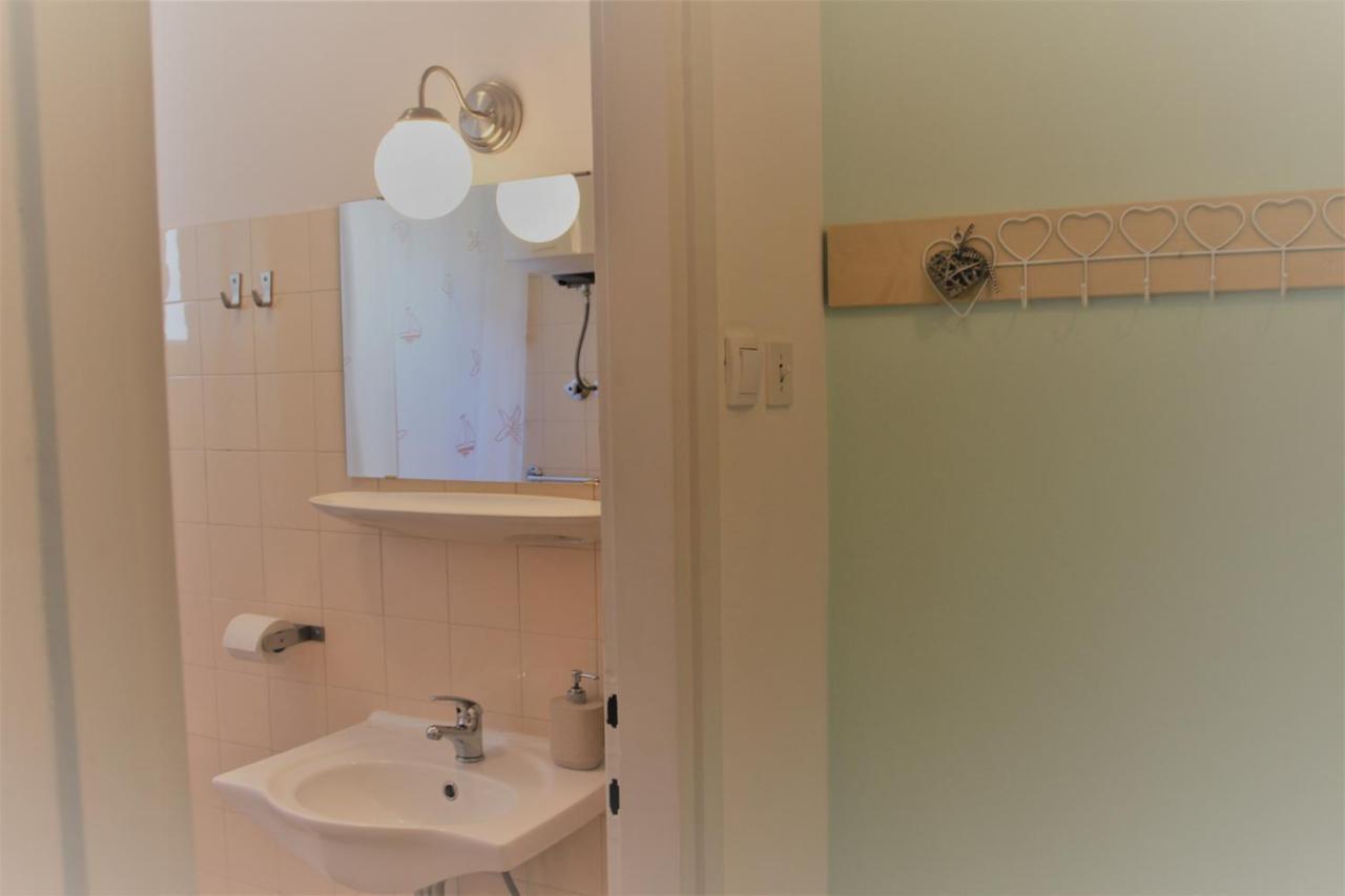 Rooms Ena 로비니 외부 사진